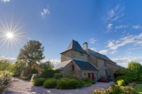 Отель Manoir le Courtillon  Гишен